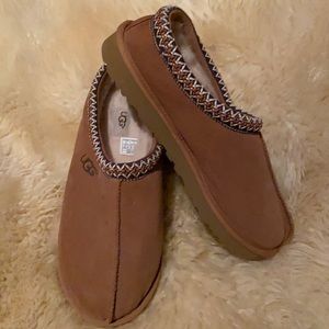 Mens UGG slipper